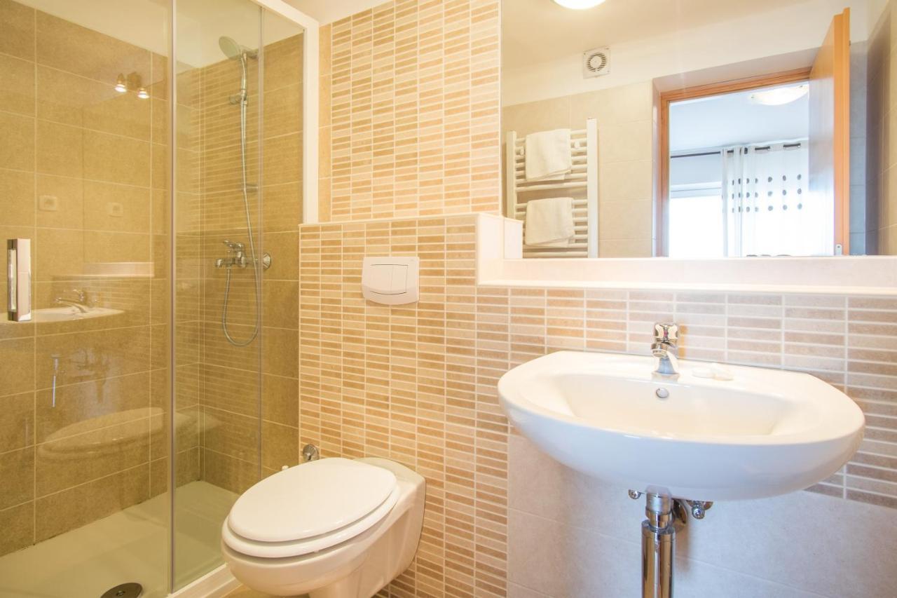 Apartments Bogdanic Krk I クルク エクステリア 写真