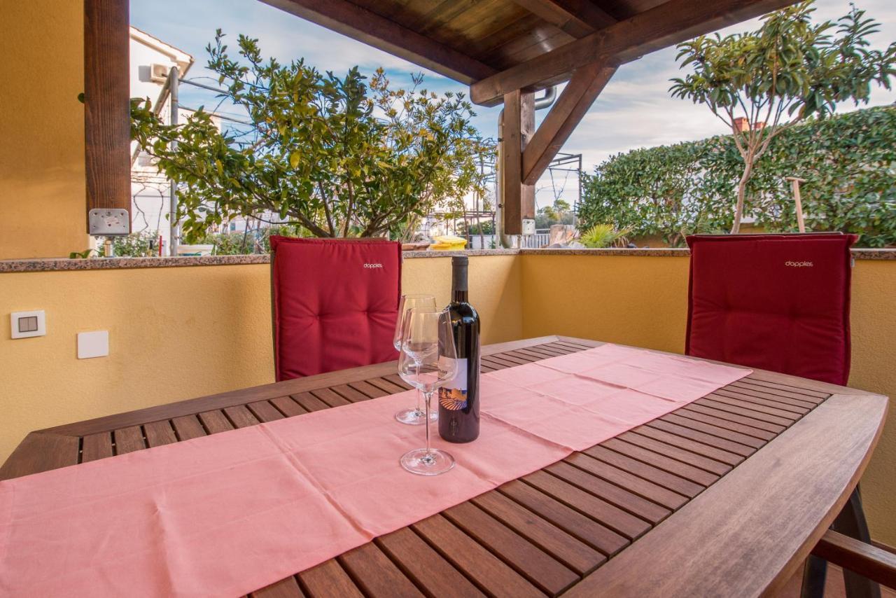 Apartments Bogdanic Krk I クルク エクステリア 写真