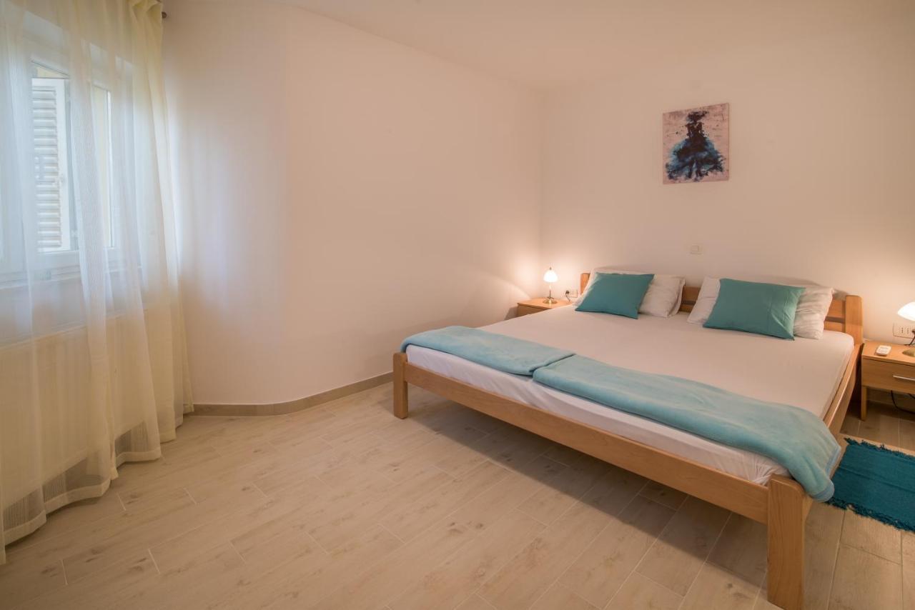 Apartments Bogdanic Krk I クルク エクステリア 写真